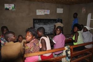 2016-09-13-cours-dalphabetisation-1